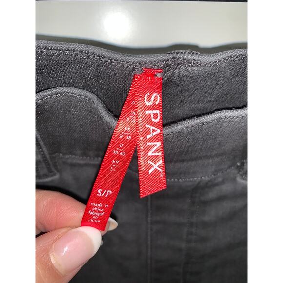 SPANX‎ Women's Distressed Ankle Skinny Jeans Gray Size Small - Picture 2 of 7